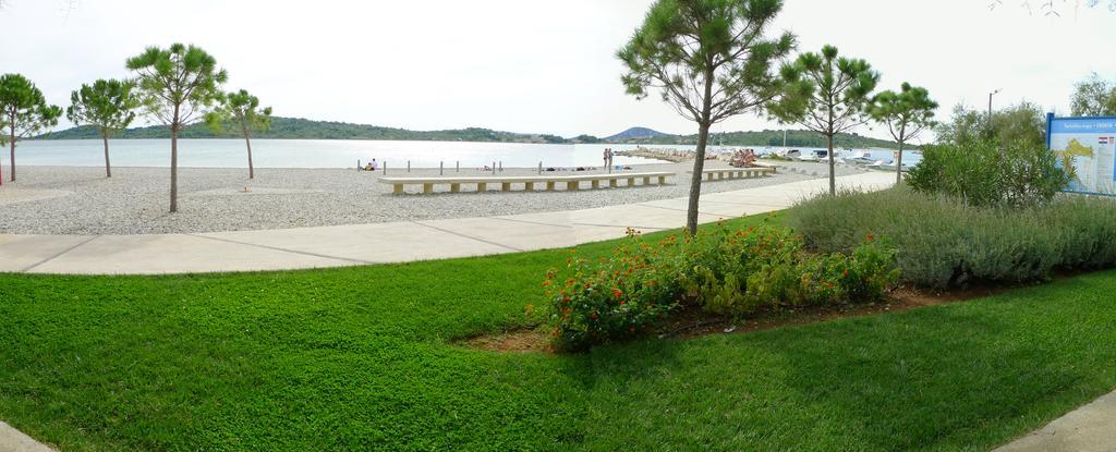 Apartments Vodice Srima Zimmer foto